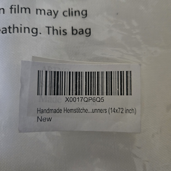 💚 2/$12 or 3/$17 NEW Elegant White Table Runner - Picture 4 of 4